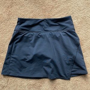 NEW condition Athleta tennis/golf skirt with shorts